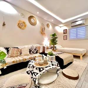 احجز هنا