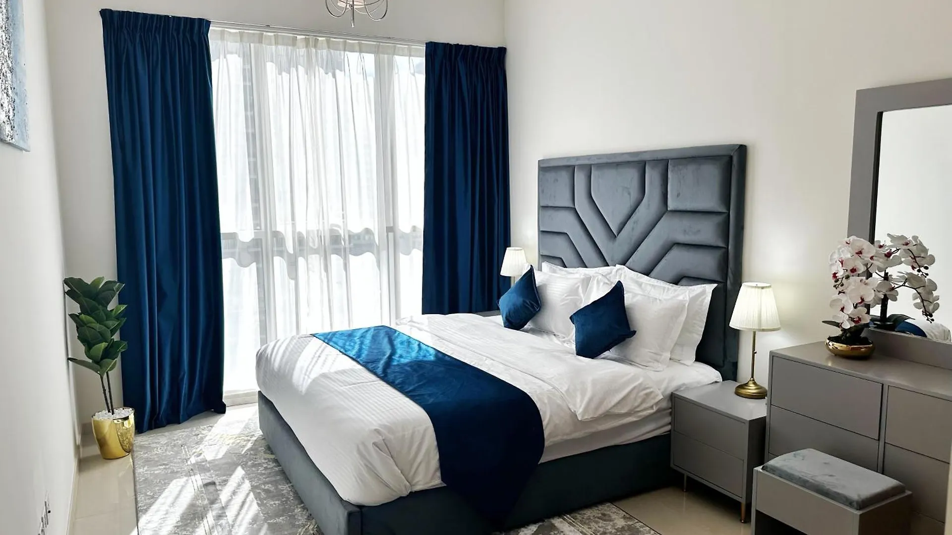 شقة Dunya Tower Luxury And 2 Min Walk To Dubai Mall And Burj Khalifa In Heart Of Downtown الإمارات العربية المتحدة