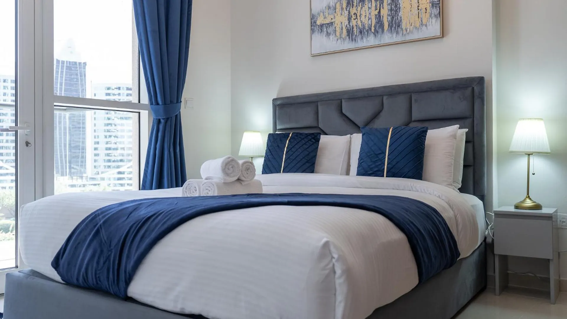 Dunya Tower Luxury And 2 Min Walk To Dubai Mall And Burj Khalifa In Heart Of Downtown 0*,  United Arab Emirates