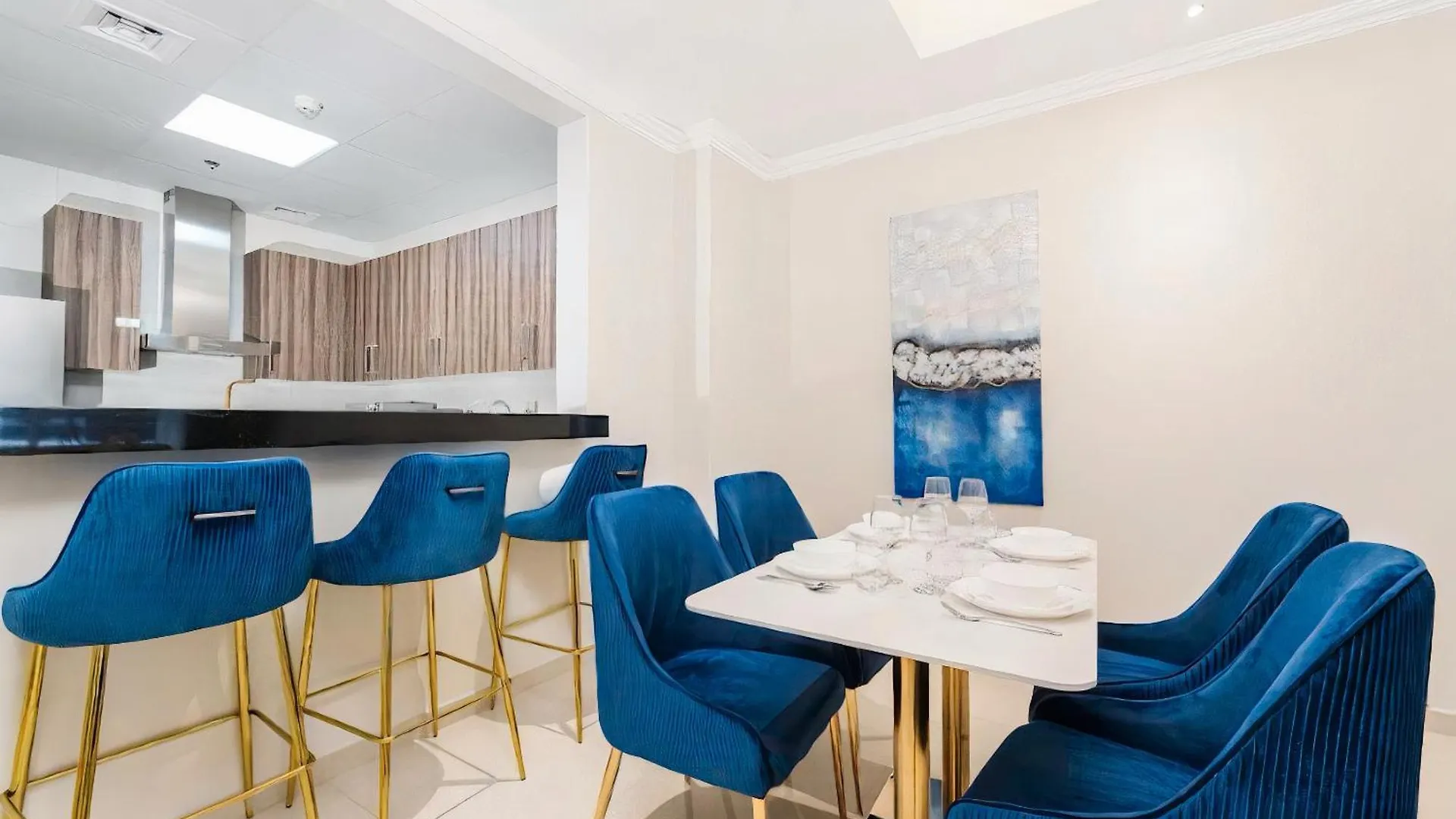 Dunya Tower Luxury And 2 Min Walk To Dubai Mall And Burj Khalifa In Heart Of Downtown