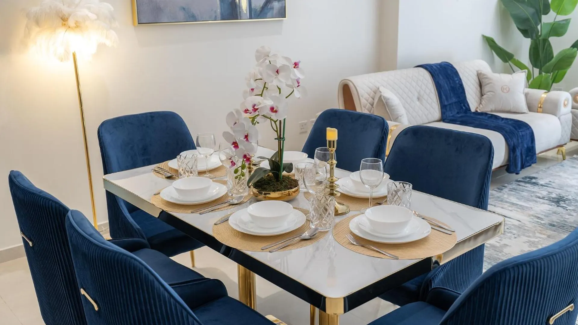 Apartment Dunya Tower Luxury And 2 Min Walk To Dubai Mall And Burj Khalifa In Heart Of Downtown